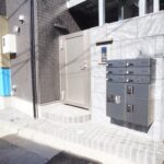 オートロック・宅配ボックス完備(外観)