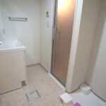 3面収納洗面化粧台・収納あり