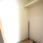ウォークインクローゼット（R7.8.8撮影）※リフォーム途中の写真となります