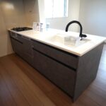 セミフラット対面キッチン(キッチン)