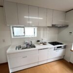 システムキッチン・食洗機・浄水器・３口コンロ(キッチン)